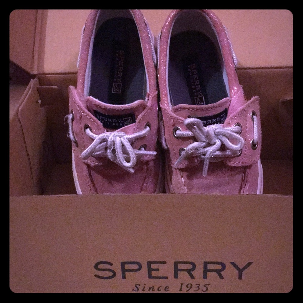 Sparkly pink toddler Sperry’s